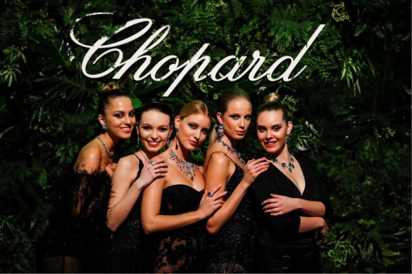 Die Luxus- Uhren und Schmuckmarke Chopard verwendet seit diesem Sommer nur noch Gold, dass auf verantwortungsvolle Weise gewonnen wurde. Am 9. November luden Co-Präsidentin des Maison, Caroline Scheufele und Eco-Age Creativ Director Livia Firth zur Podiumsdiskussion in den Berliner Chopard Shop am Kurfürstendamm ein. Thema: Ethical Gold!